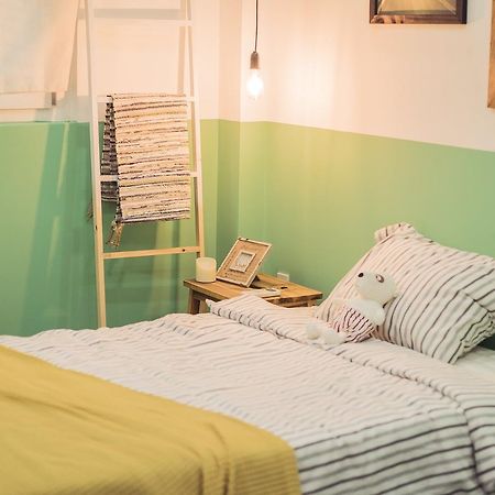 Condodo Homestay Ben Van Don Ho Chi Minh City Exterior photo